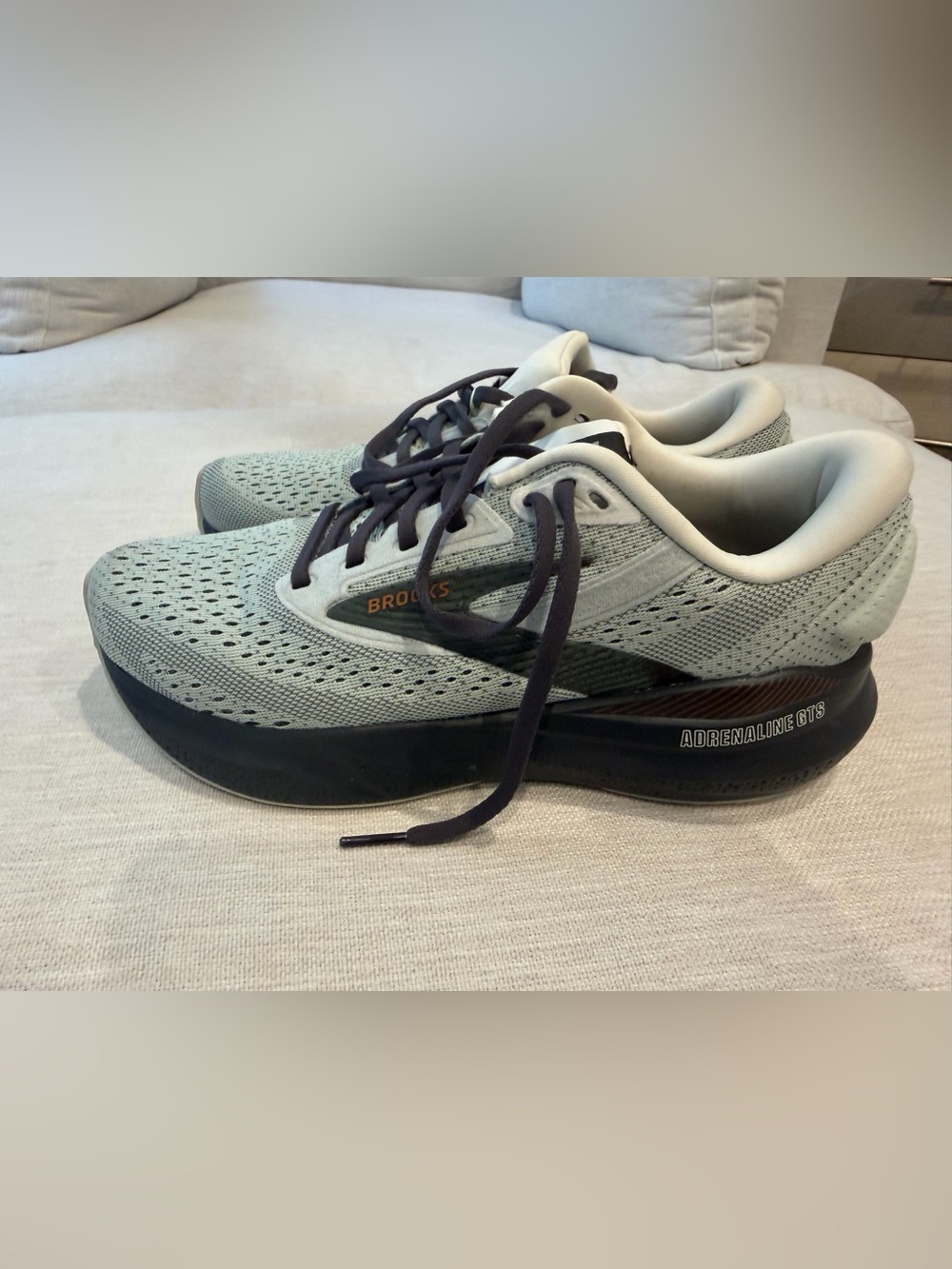 Brooks Adrenaline GTS Women's Running Shoes - Sage Green/Black - Picture 3 of 6